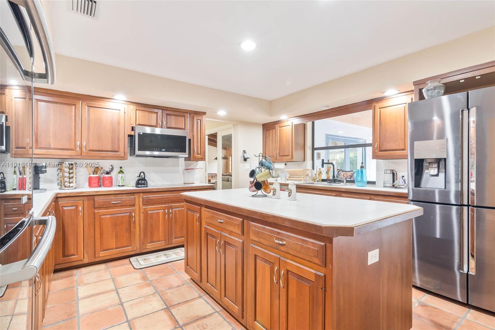 21820 Southwest 254th Street Homestead, FL 33031 - Photo 9 of 26