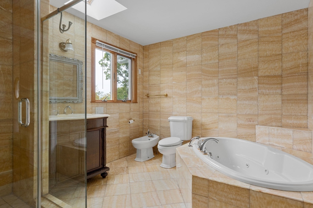24 Carthay Circle Newton, MA 02461 - Photo 13 of 24
