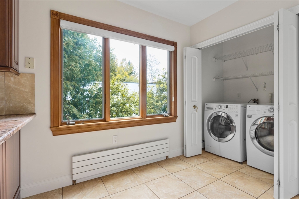24 Carthay Circle Newton, MA 02461 - Photo 7 of 24