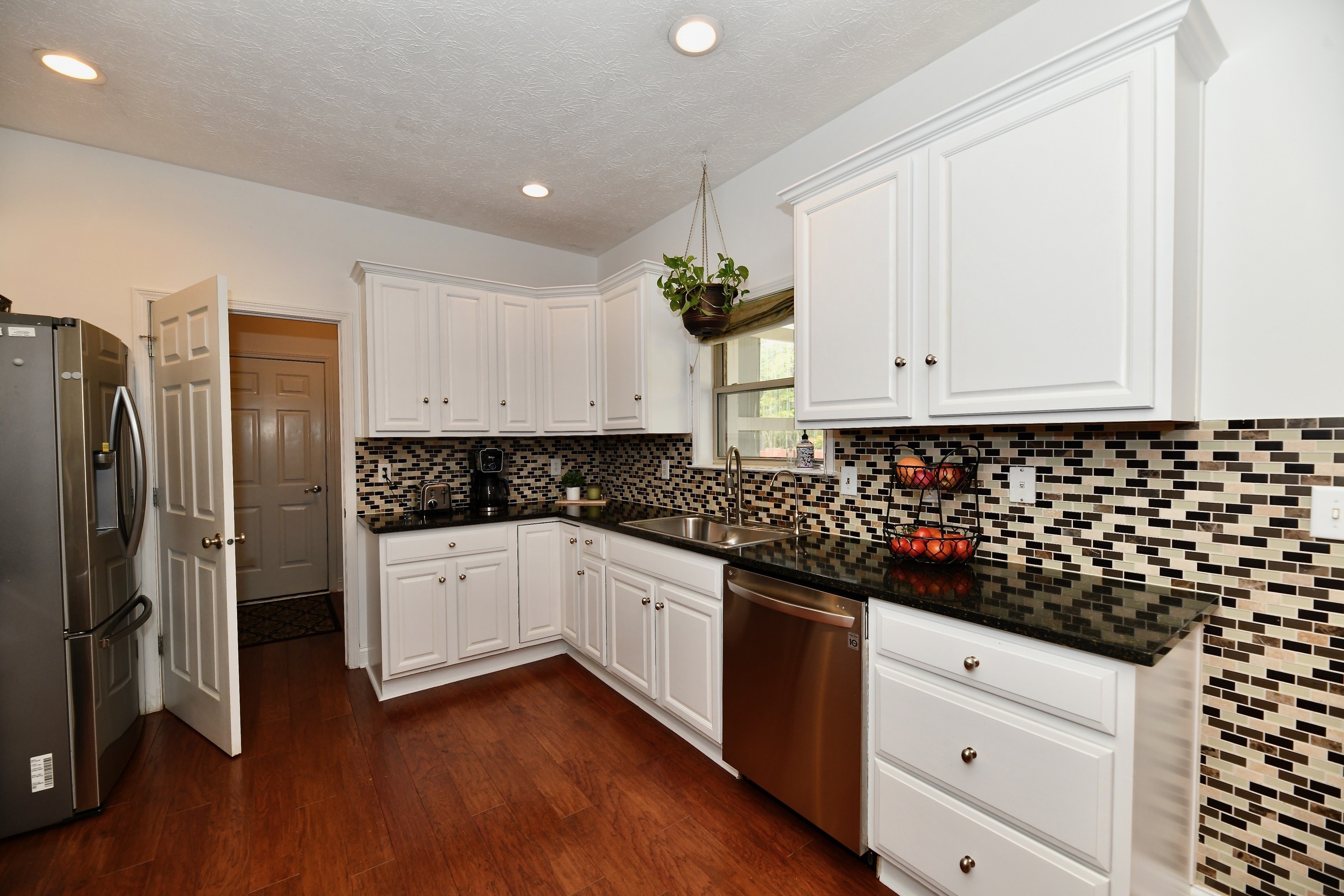 541 Schmitt Road Indianapolis, IN 46239 - Photo 13 of 63