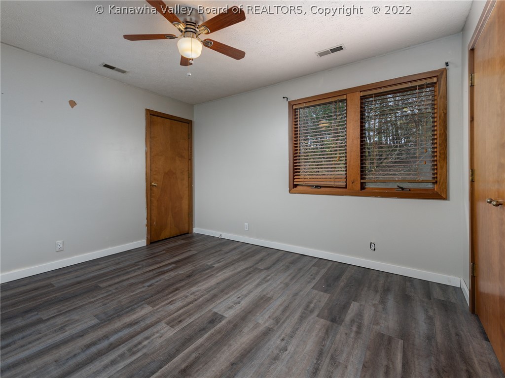 282 Bluelick Road Winfield, WV 25213 - Photo 16 of 24 Gallery Image 16