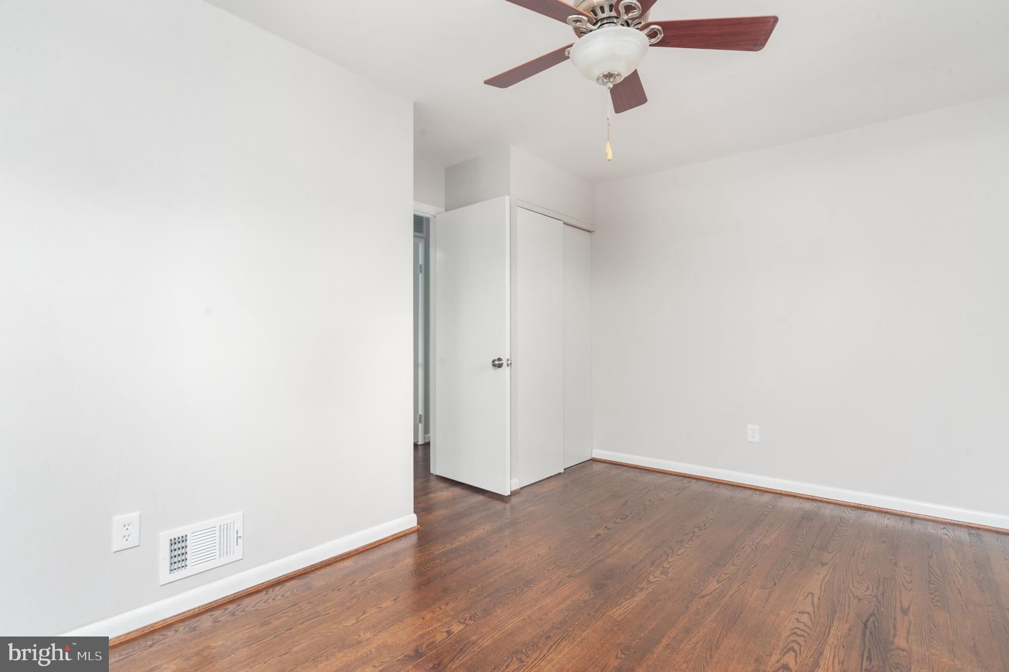 11403 Schuylkill Road Rockville, MD 20852 - Photo 12 of 26