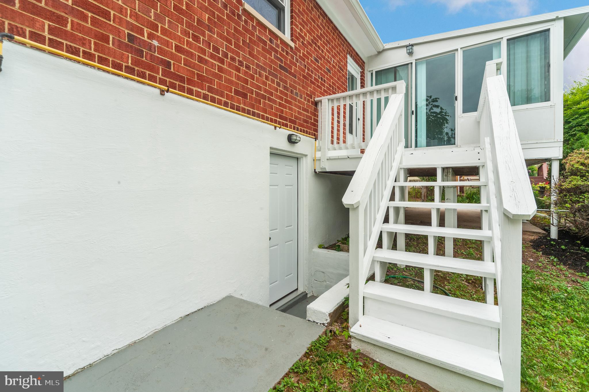 11403 Schuylkill Road Rockville, MD 20852 - Photo 18 of 26