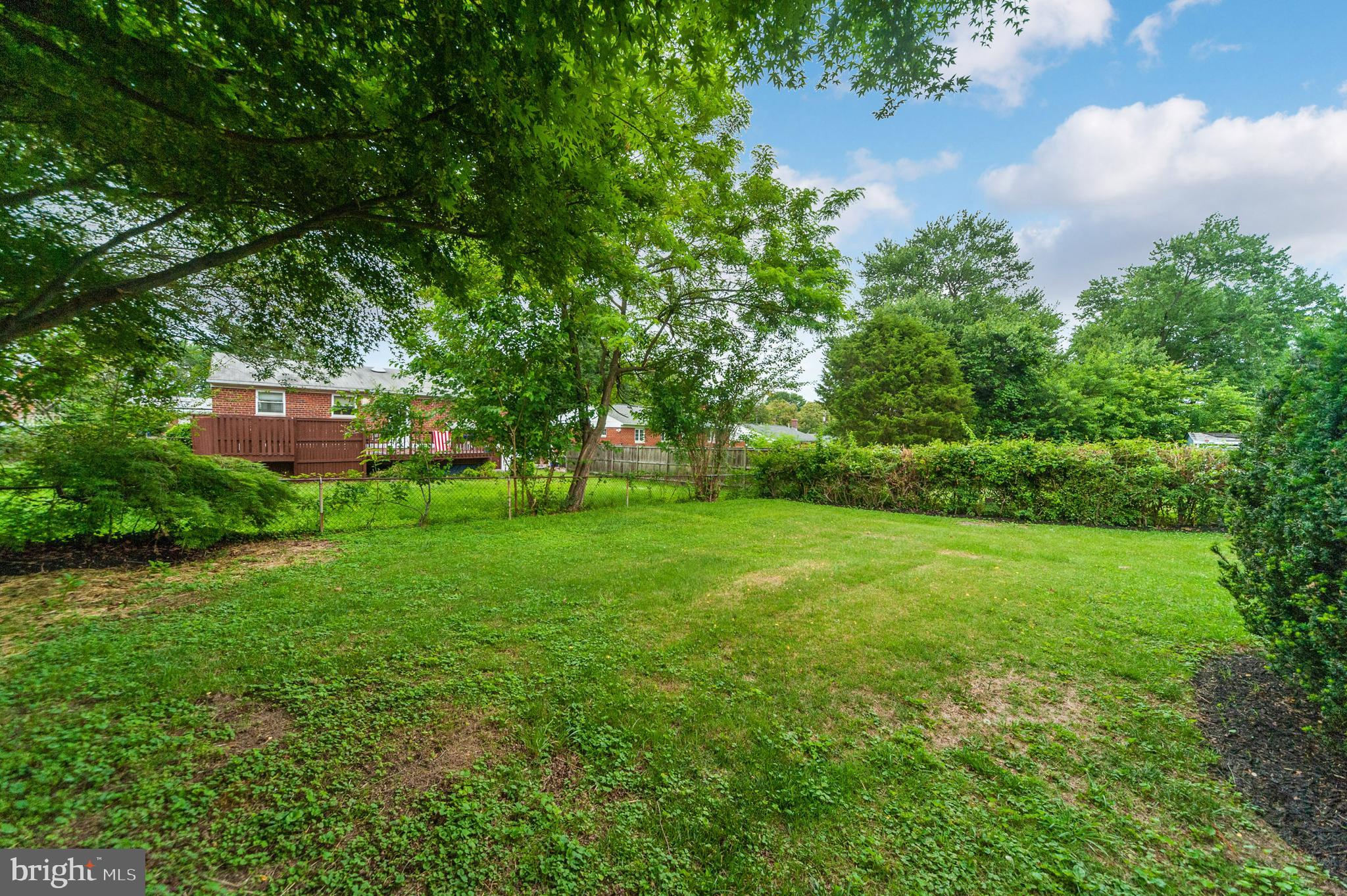 11403 Schuylkill Road Rockville, MD 20852 - Photo 4 of 26