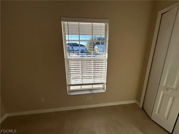 $2,100 | 6142 Hester Avenue, Fort Myers, FL 33905