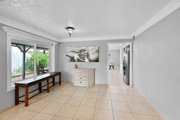 $2,400 | 12714 Huntington Field Drive, Houston, TX 77099