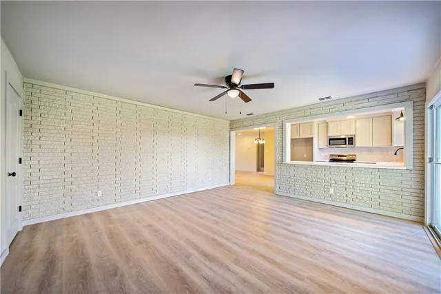 $2,150 | 713 Drexel Drive, Corpus Christi, TX 78412