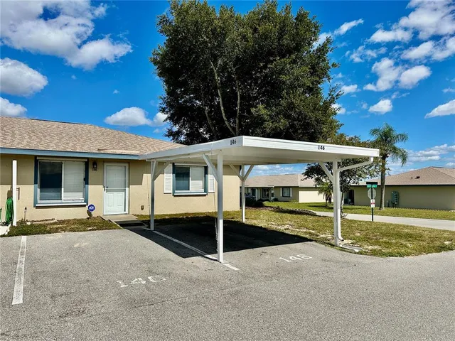 $154,500 | 146 Winter Ridge Drive, Unit 146, Winter Haven, FL 33881