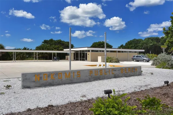 $699,900 | 516 Tamiami Trail South, Unit 306, Nokomis, FL 34275