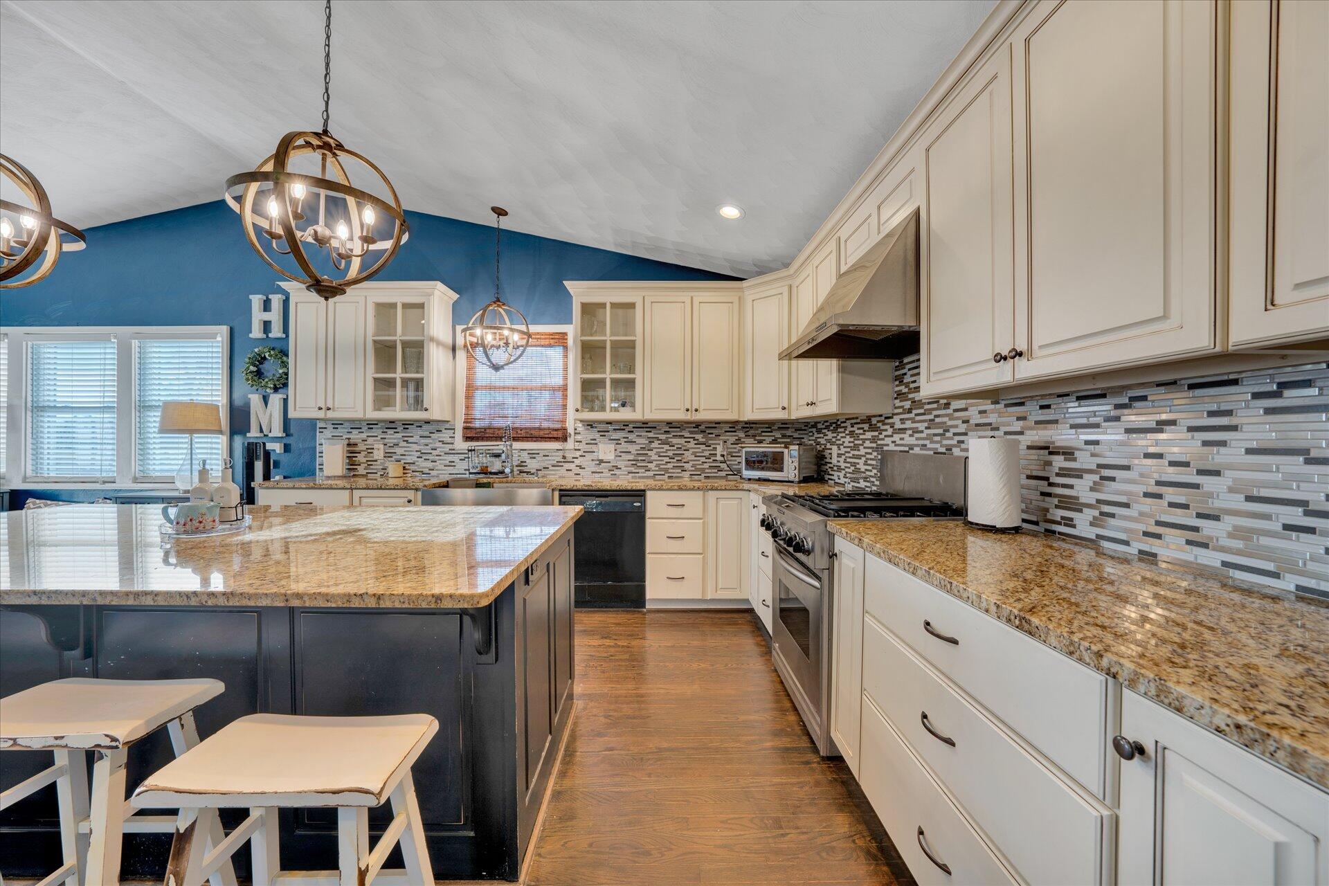407 Aftons Meadow Road Vinton, VA 24179 - Photo 13 of 50 13-DSC00034
