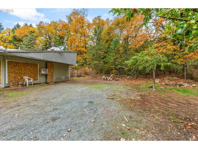 $214,500 | 4400 Foothill Boulevard, Grants Pass, OR 97526