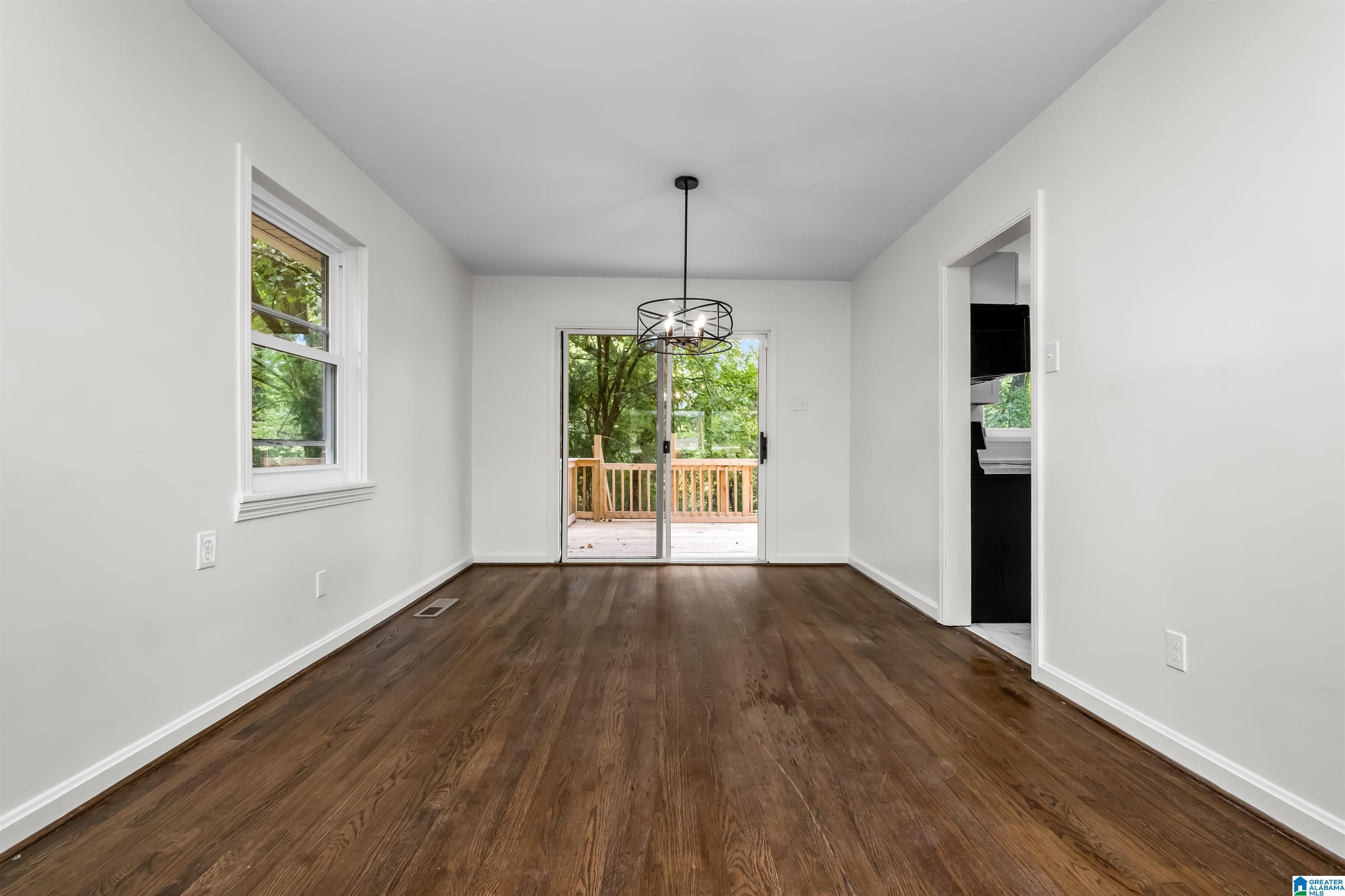 1529 Shades Crest Road Birmingham, AL 35226 - Photo 5 of 30