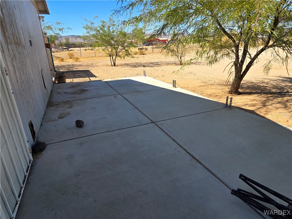 4149 Carrizo Road Golden Valley, AZ 86413 - Photo 41 of 47 a view of outdoor space with seating area