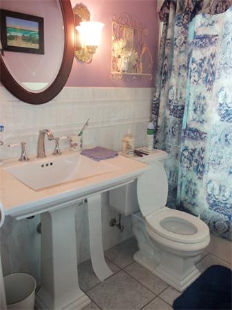 394 Abbott Street Springfield, MA 01118 - Photo 16 of 25