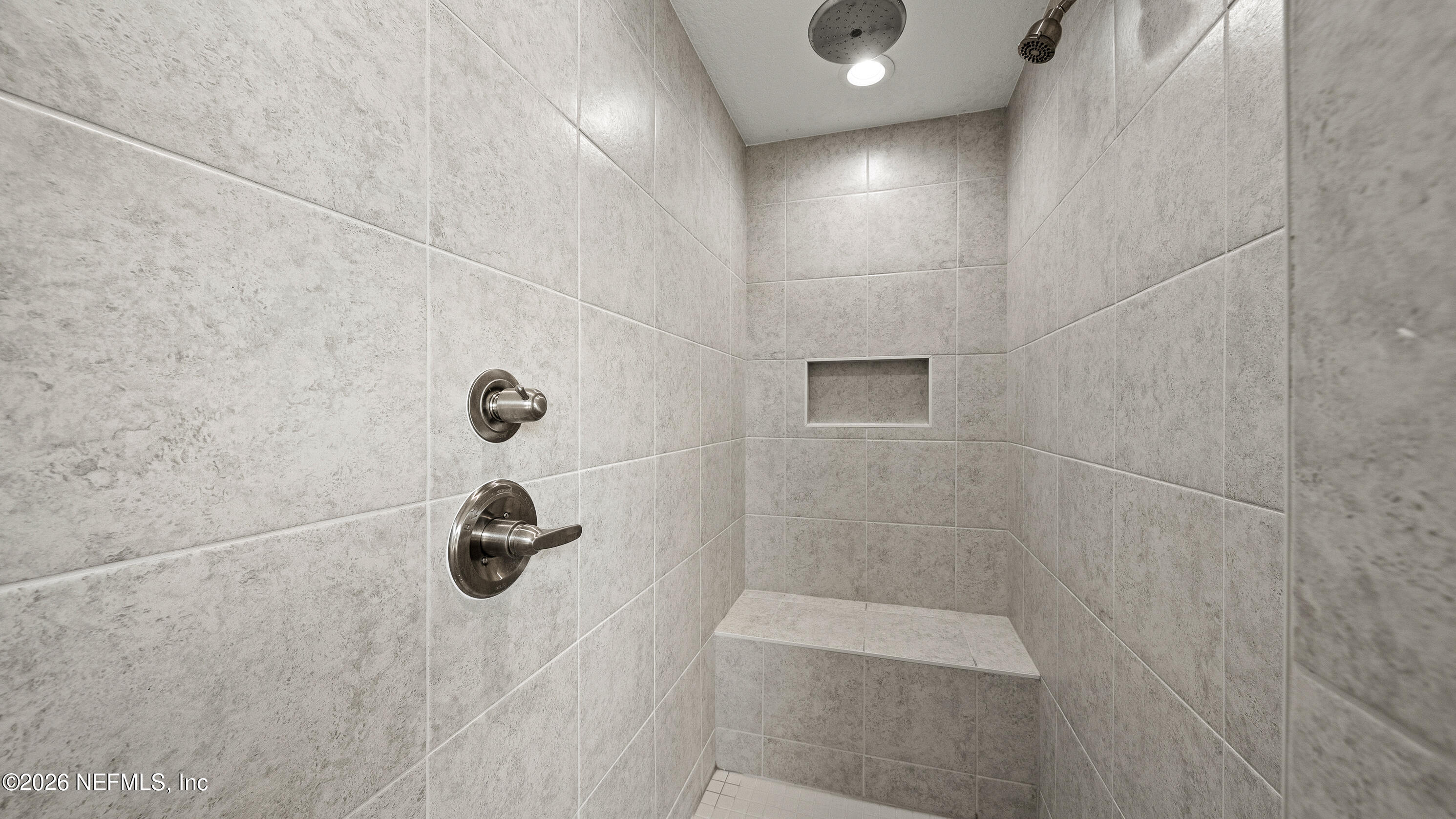 80 Seaside Capers Road St. Augustine, FL 32084 - Photo 33 of 44 a bathroom with a shower