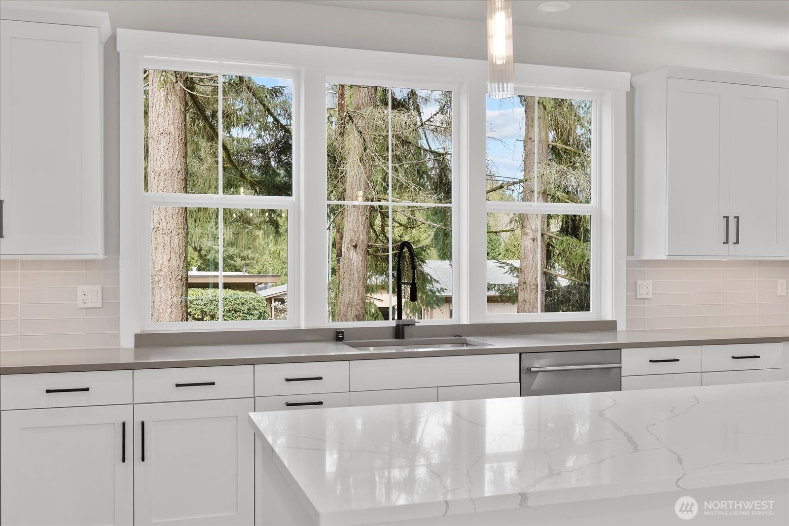3502 Alaska Road Brier, WA 98036 - Photo 9 of 40