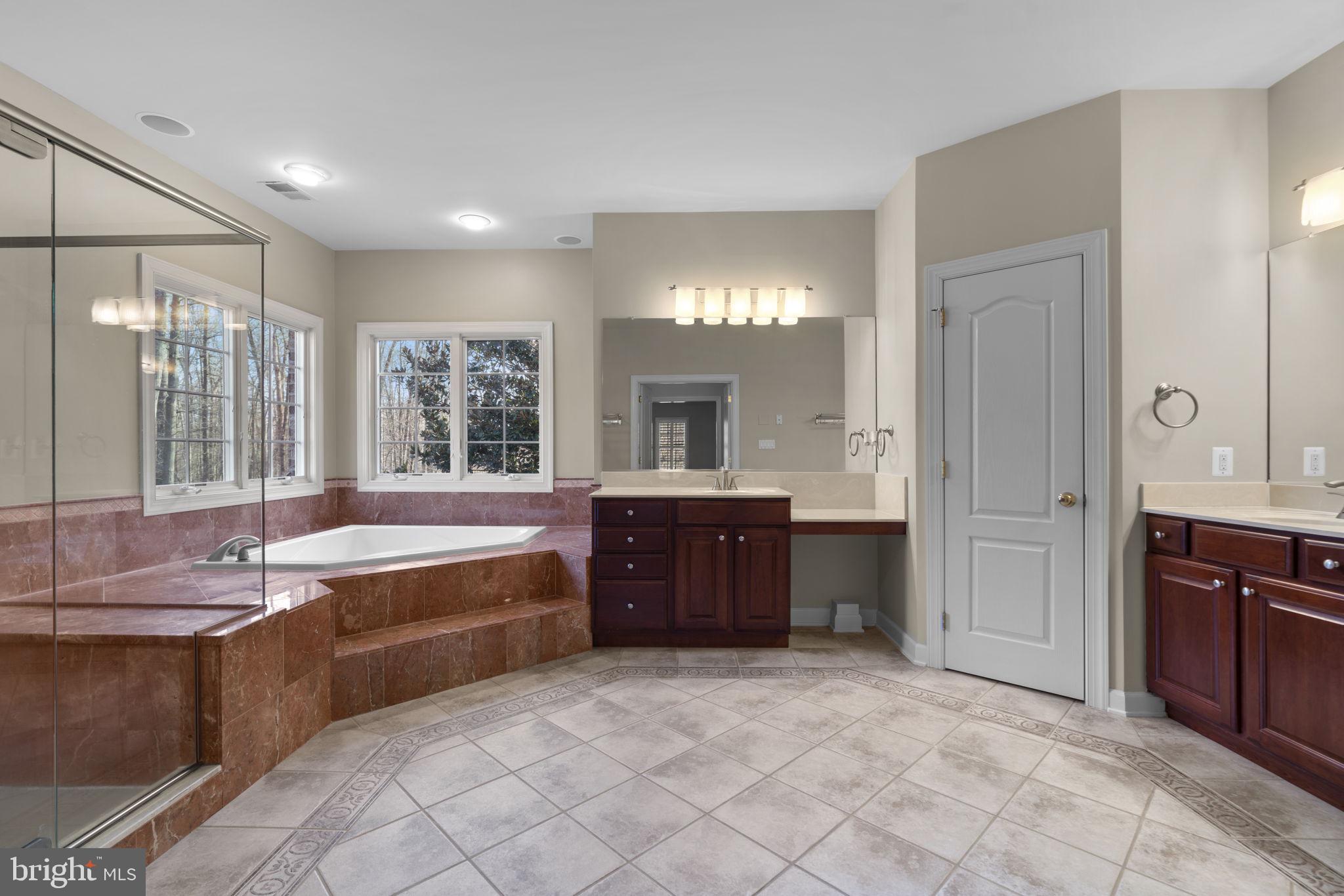 3091 Emerald Valley Road Ellicott City, MD 21042 - Photo 42 of 95 Primary Bathroom