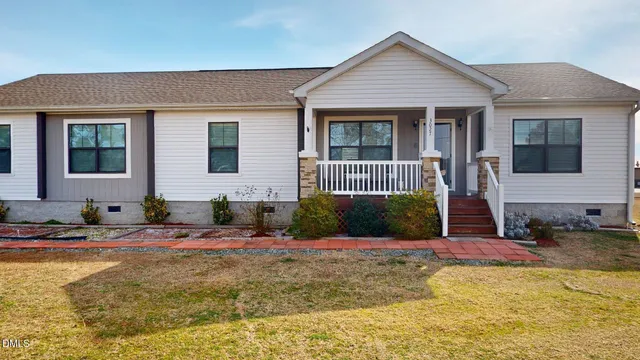 $325,000 | 3027 Highway 210, Smithfield, NC 27577