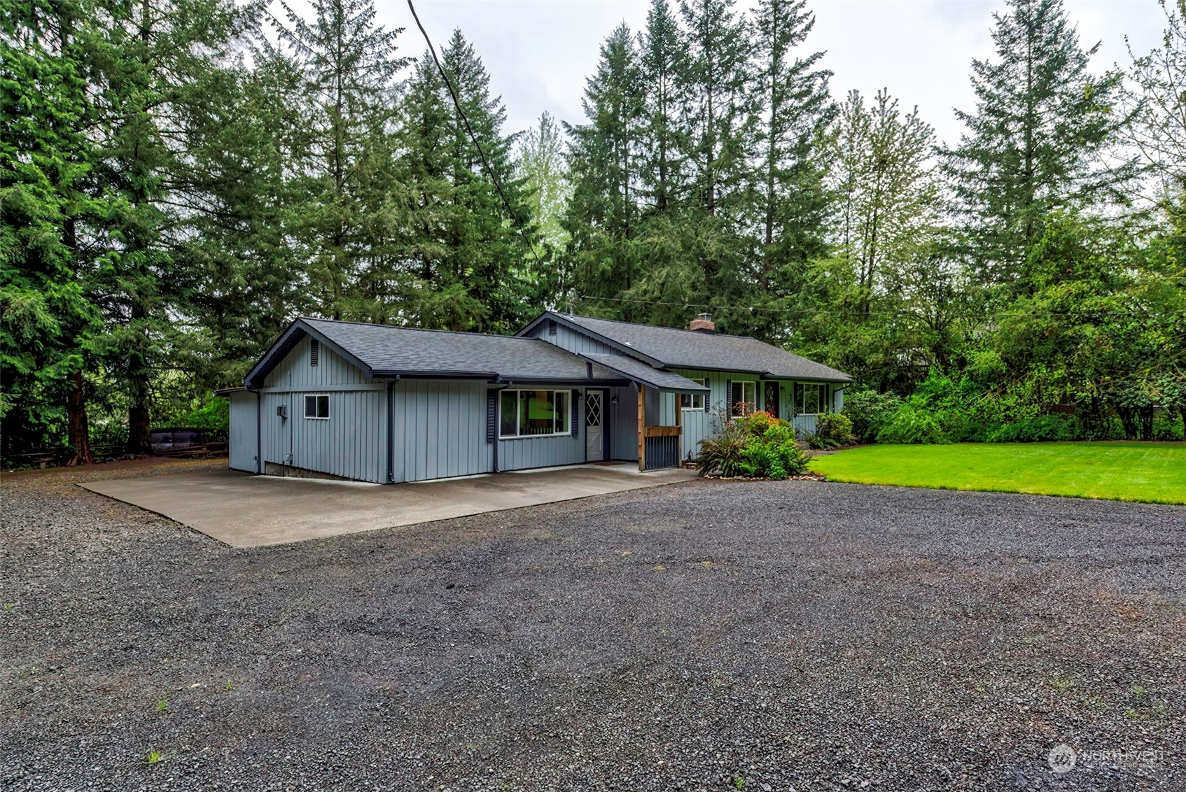 818 Sandy Bend Road Castle Rock, WA 98611 - Photo 3 of 40 Gallery Image 3