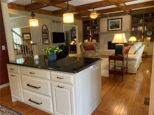 $465,000 | 7424 North Amoret Avenue, Kansas City, MO 64151