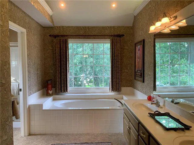 $465,000 | 7424 North Amoret Avenue, Kansas City, MO 64151