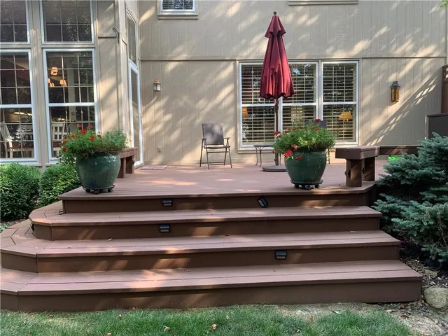 $465,000 | 7424 North Amoret Avenue, Kansas City, MO 64151