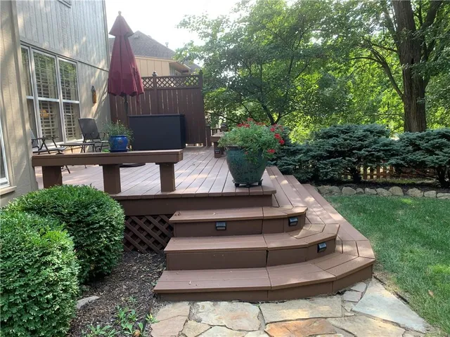 $465,000 | 7424 North Amoret Avenue, Kansas City, MO 64151