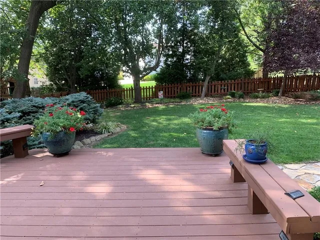 $465,000 | 7424 North Amoret Avenue, Kansas City, MO 64151