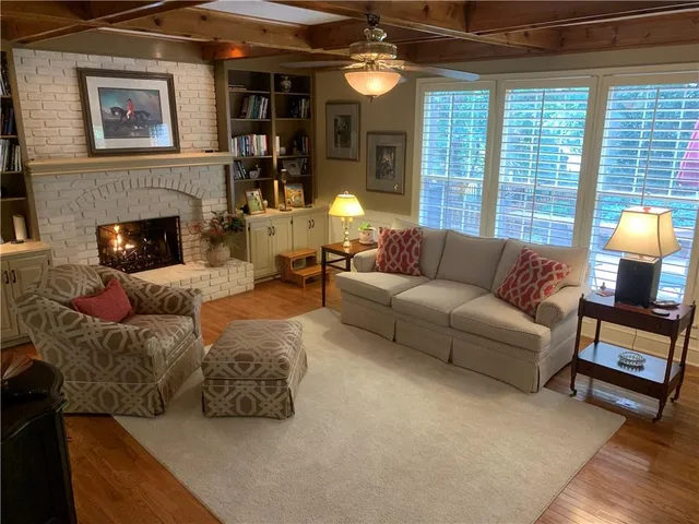 $465,000 | 7424 North Amoret Avenue, Kansas City, MO 64151