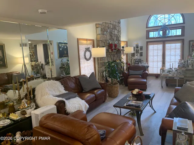 $479,900 | 25 Rollingwood Trail, Saylorsburg, PA 18353