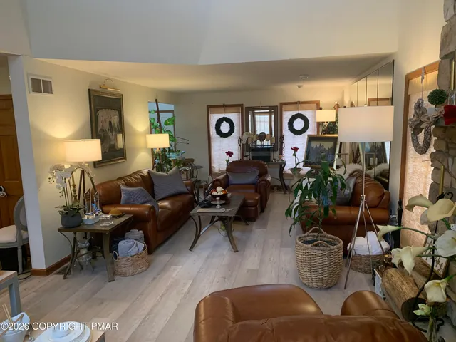 $479,900 | 25 Rollingwood Trail, Saylorsburg, PA 18353