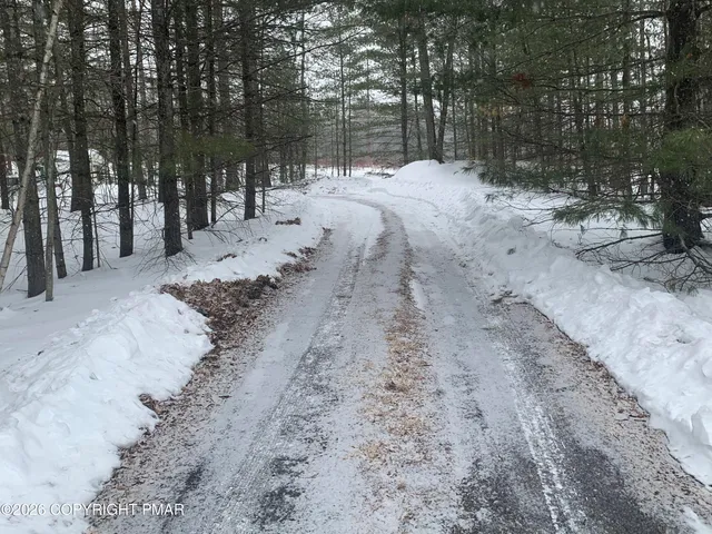 $479,900 | 25 Rollingwood Trail, Saylorsburg, PA 18353