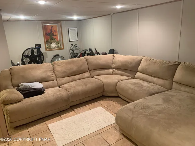 $479,900 | 25 Rollingwood Trail, Saylorsburg, PA 18353