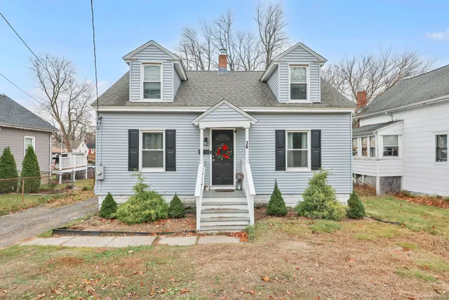 $348,500 | 16 Brainard Road, Enfield, CT 06082