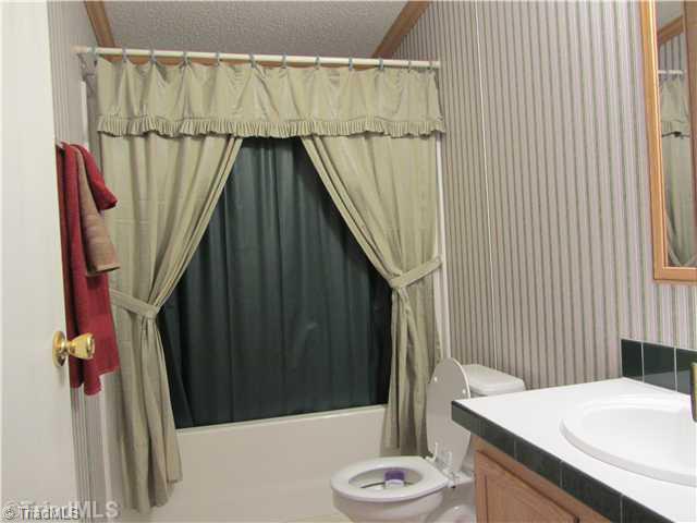 489 Bill Lohr Road Lexington, NC 27292 - Photo 12 of 16 Other Bath.