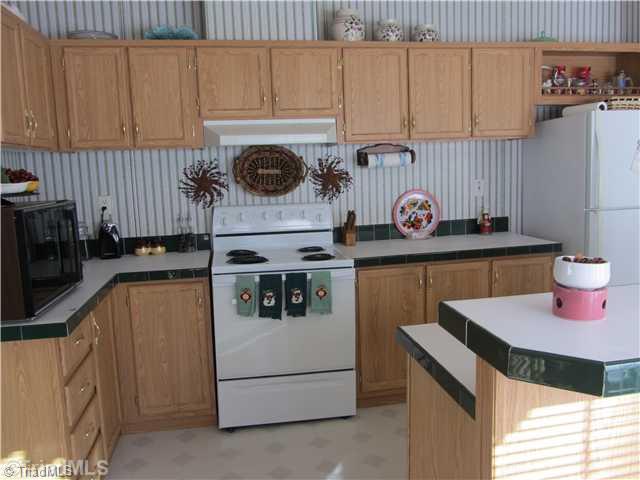 489 Bill Lohr Road Lexington, NC 27292 - Photo 13 of 16 Kitchen.