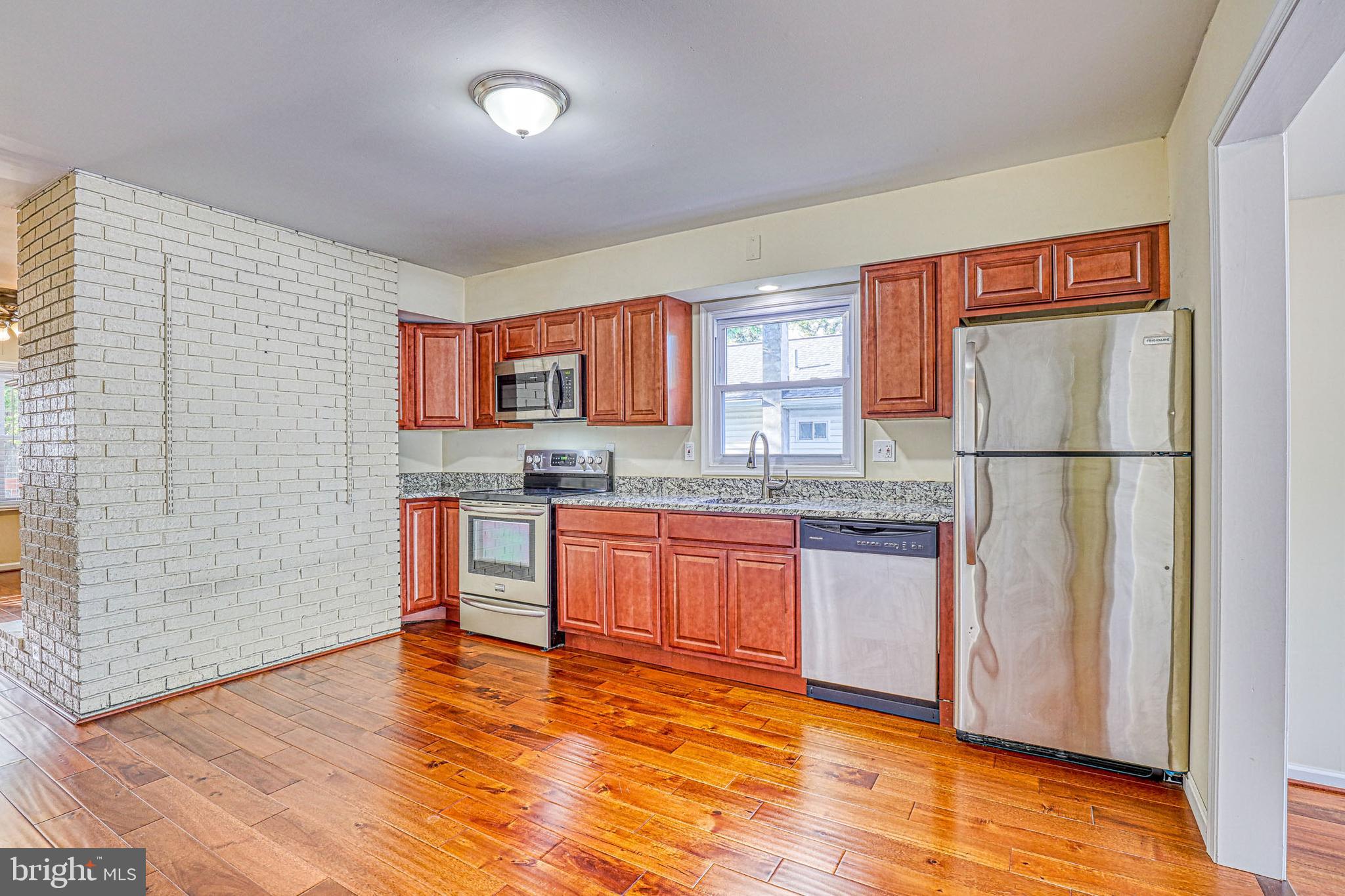 7813 E Road Pasadena, MD 21122 - Photo 16 of 31 Kitchen