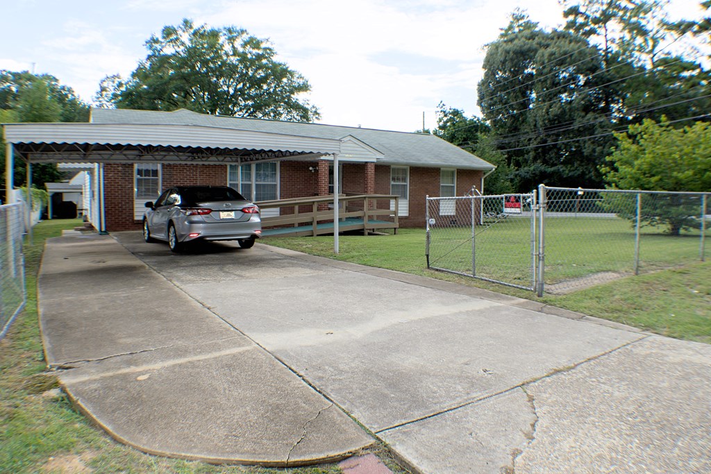 5802 Valleybrook Road Columbus, GA 31907 - Photo 2 of 21 Gallery Image 2