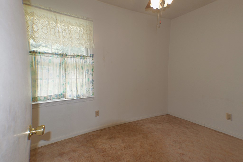 5802 Valleybrook Road Columbus, GA 31907 - Photo 8 of 21 Gallery Image 8