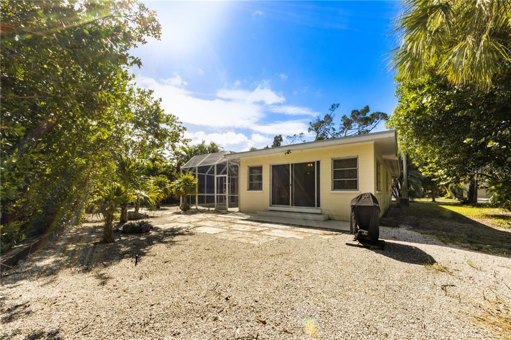 118 Hammock Road Anna Maria, FL 34216 - Photo 5 of 44 Gallery Image 5