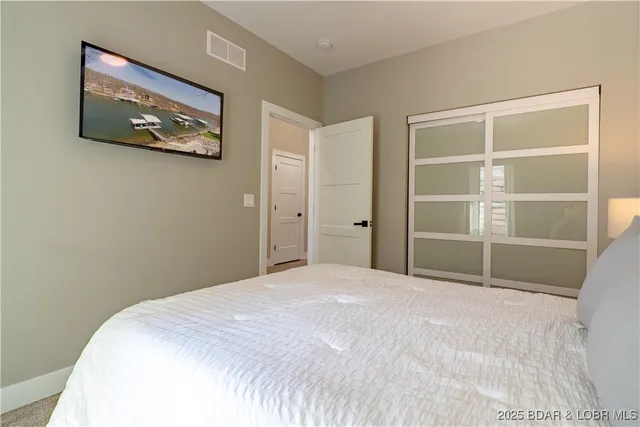 $1,250,000 | 613 Cove Circle, Sunrise Beach, MO 65079