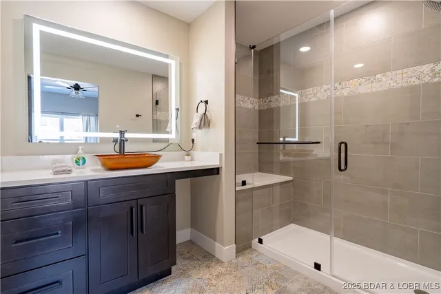 $1,250,000 | 613 Cove Circle, Sunrise Beach, MO 65079