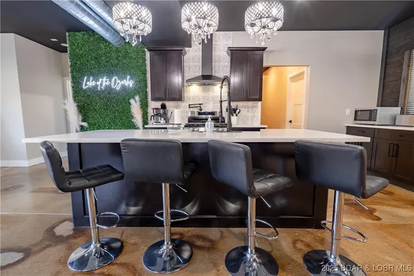 $1,250,000 | 613 Cove Circle, Sunrise Beach, MO 65079