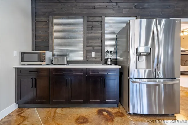 $1,250,000 | 613 Cove Circle, Sunrise Beach, MO 65079