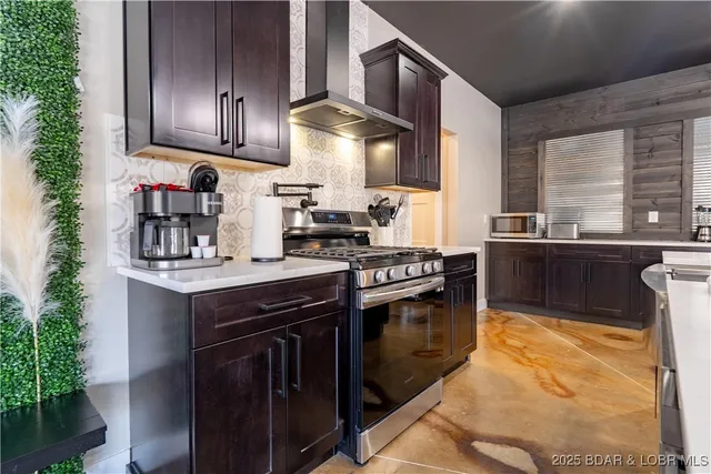 $1,250,000 | 613 Cove Circle, Sunrise Beach, MO 65079