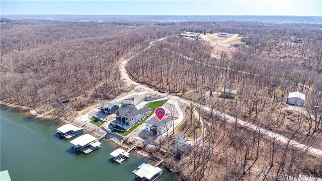 $1,250,000 | 613 Cove Circle, Sunrise Beach, MO 65079