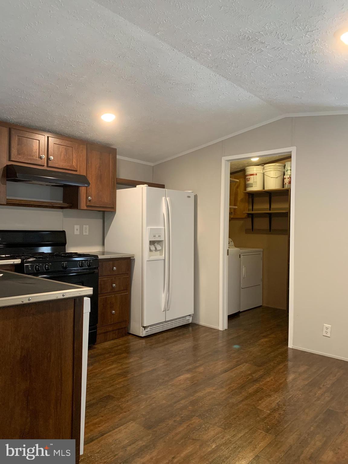 7806 Clark Road, Unit D50 Jessup, MD 20794 - Photo 11 of 37 Large fridge with icemaker