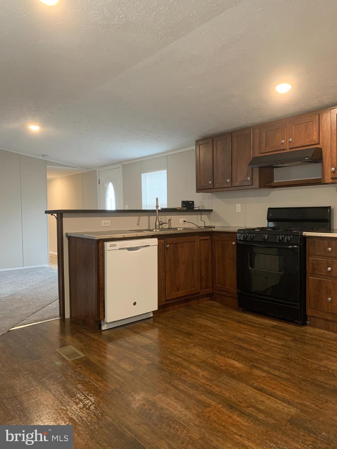 7806 Clark Road, Unit D50 Jessup, MD 20794 - Photo 9 of 37 Dishwasher