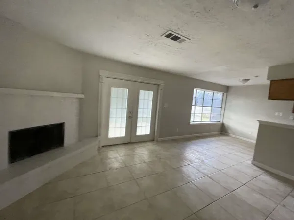 $219,999 | 2310 Heather Street, Highlands, TX 77562