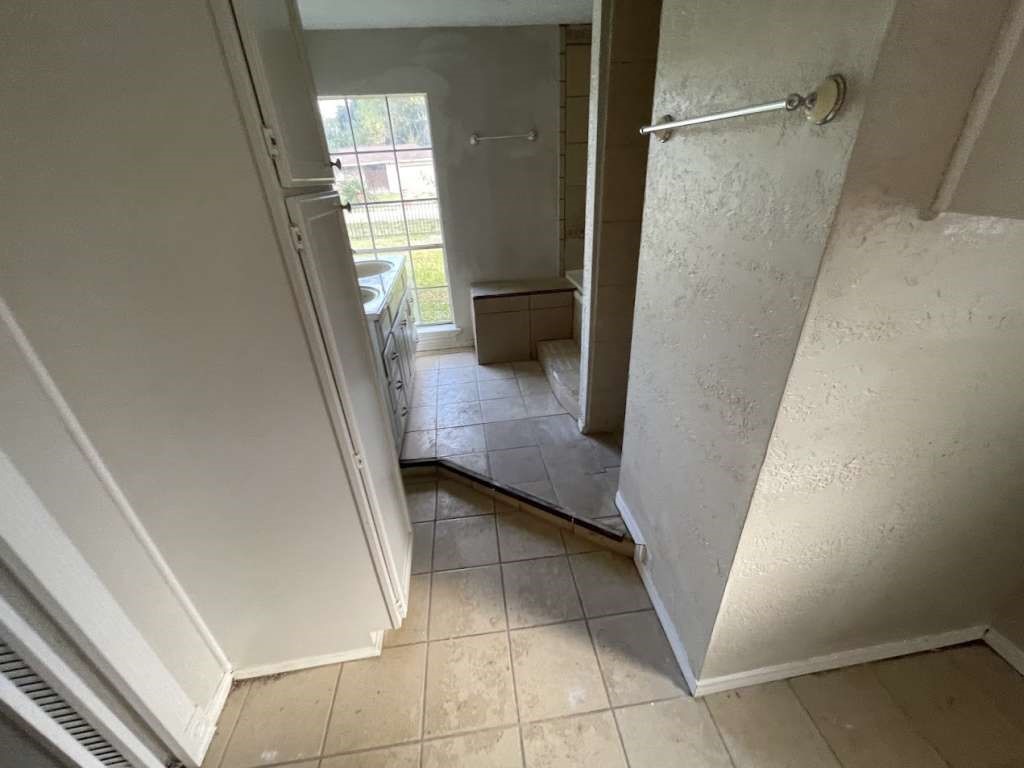 2310 Heather Street Highlands, TX 77562 - Photo 7 of 16 a view of a hallway